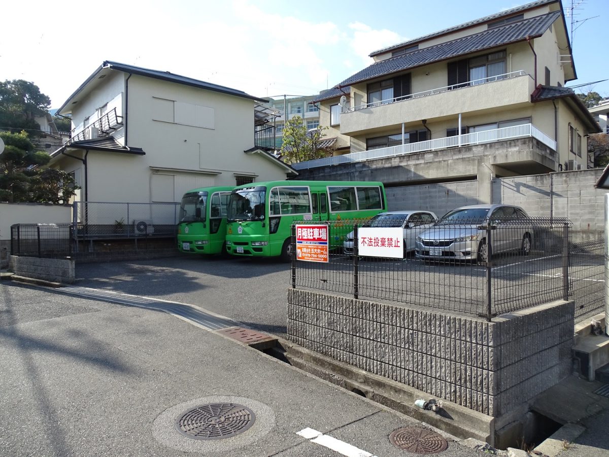 神戸市長田区池田広町　月極駐車場