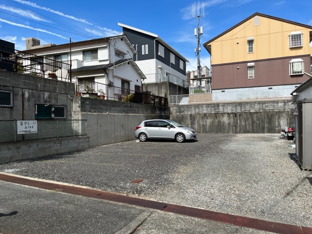 神戸市須磨区白川台5丁目　月極駐車場