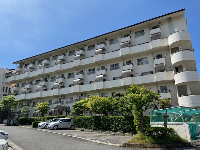 研究学園(6)団地 530号棟　神戸市西区学園西町5丁目　メゾネットタイプのお部屋